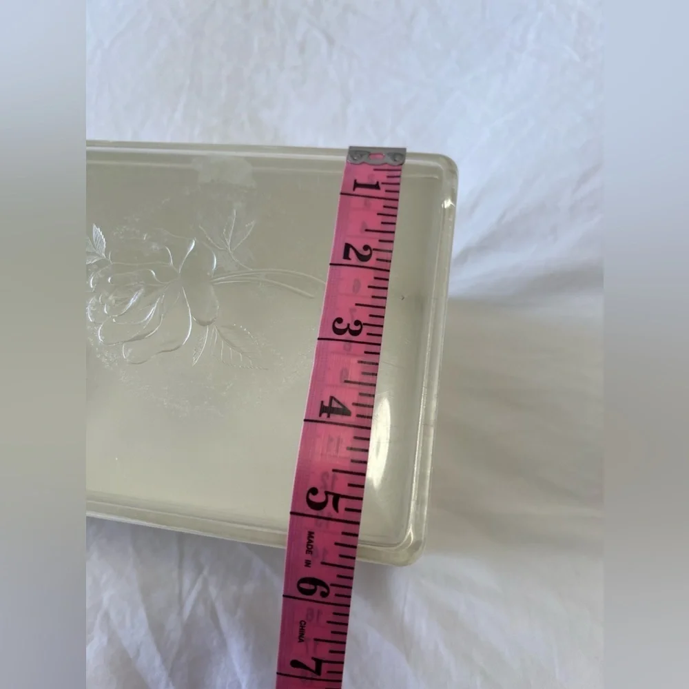 Vintage Wilson Wil-Hold Plastic Storage Box | White Embossed Roses